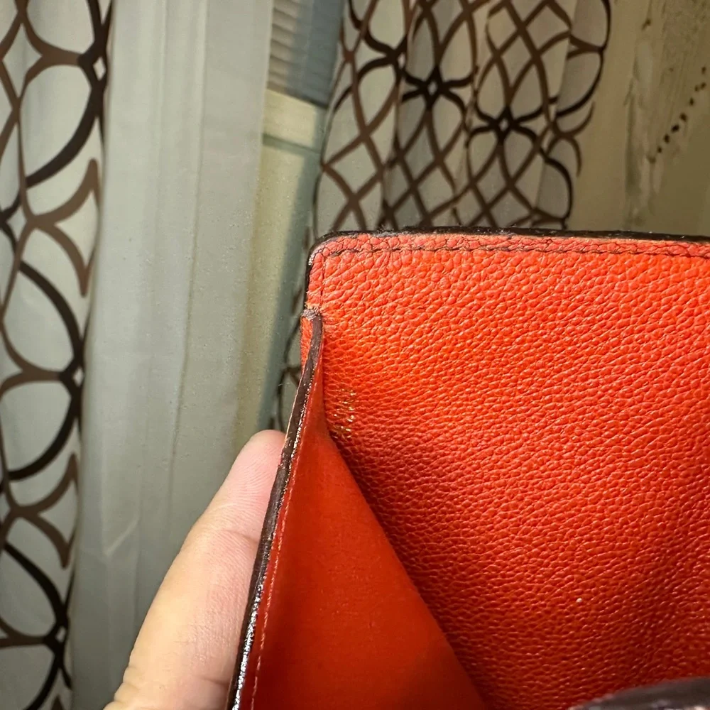 LOUIS VUITTON Red Monogram Empreinte Compact Curieuse - Picture 9 of 11